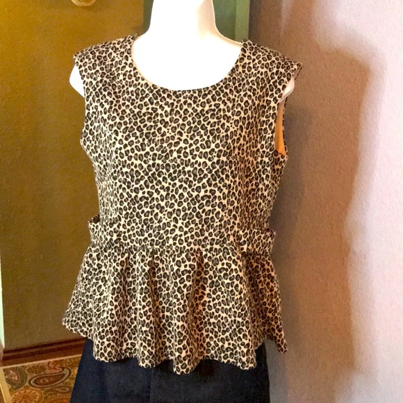 American Rag Tops - Cool American Rag Peplum Animal Print SL Top M